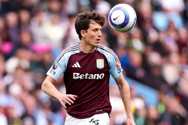 Sólido como una roca ,instagram @avfcofficial