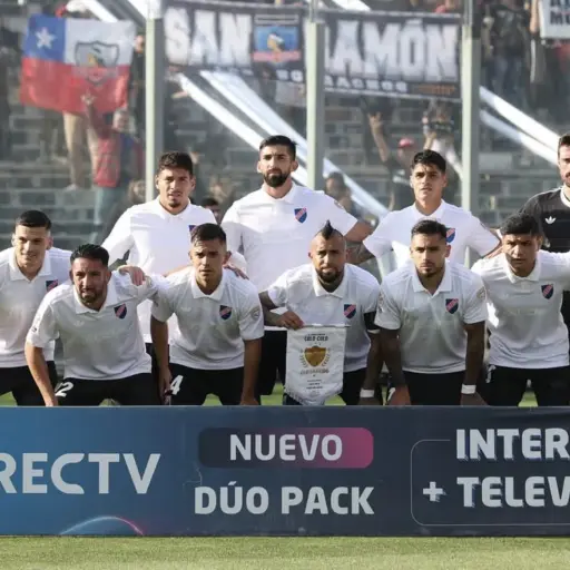 Colo Colo ,instagram @marcosboladosh