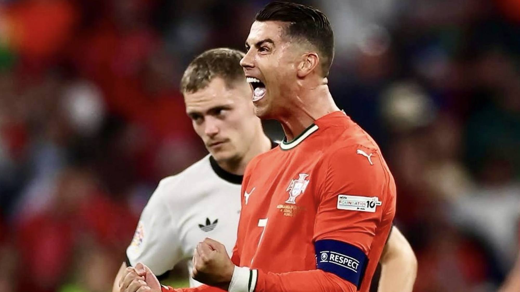 Cristiano Ronaldo, @cristiano
