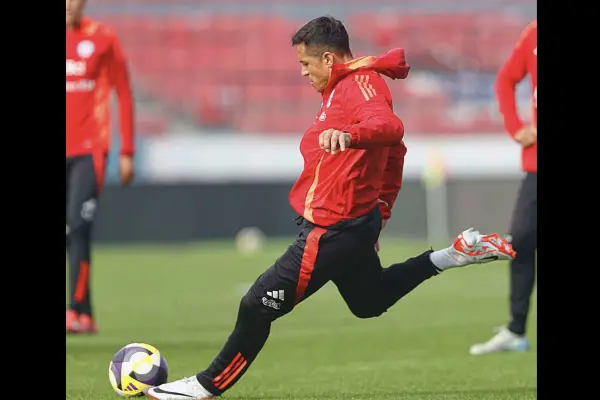 Alexis Sanchez ,instagram @alexis_officia1