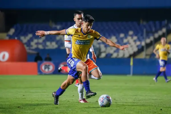 U de Conce Gana ,instagram @futboludec