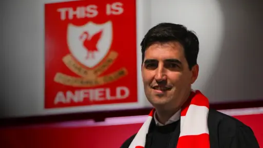 Andoni Iraola ,Internet