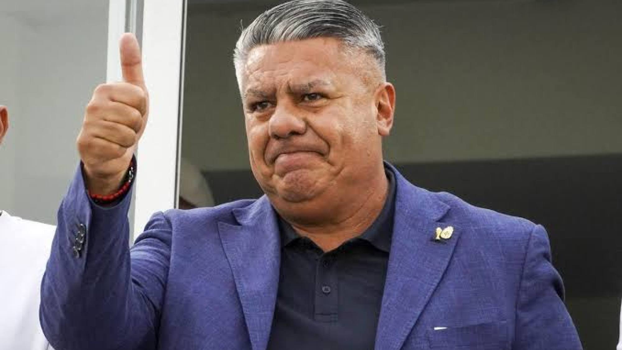 Chiqui Tapia, Internet