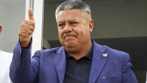Chiqui Tapia ,Internet